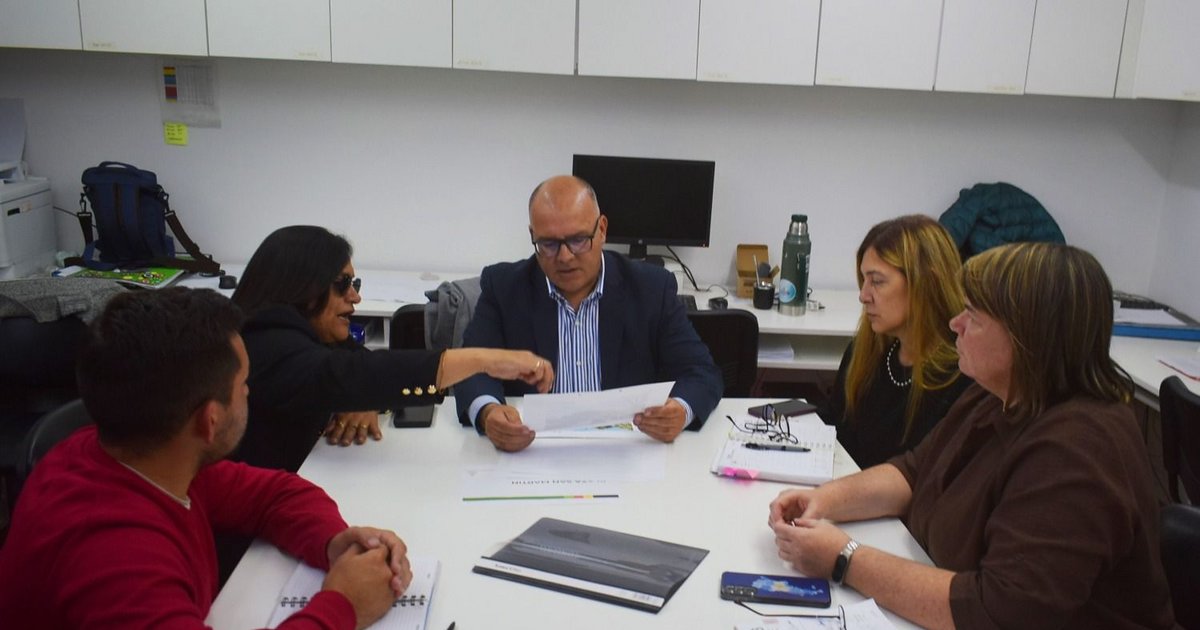 Provincia y Municipio proyectan la puesta en valor de la plaza de Mariano I. Loza
