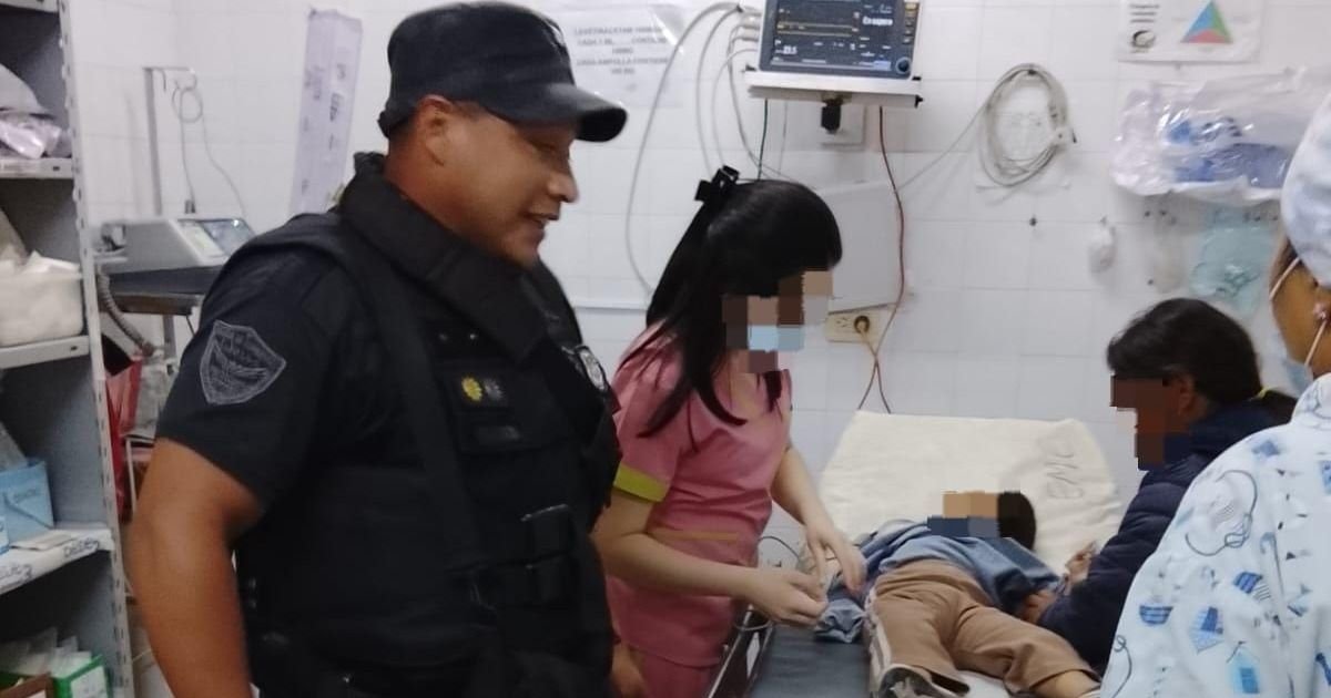 Corrientes: policías salvaron a una bebé de un año con maniobras de RCP