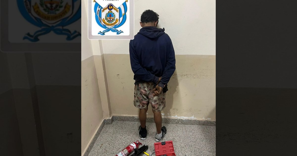 Corrientes: intentó huir tras robar elementos del interior de un automóvil