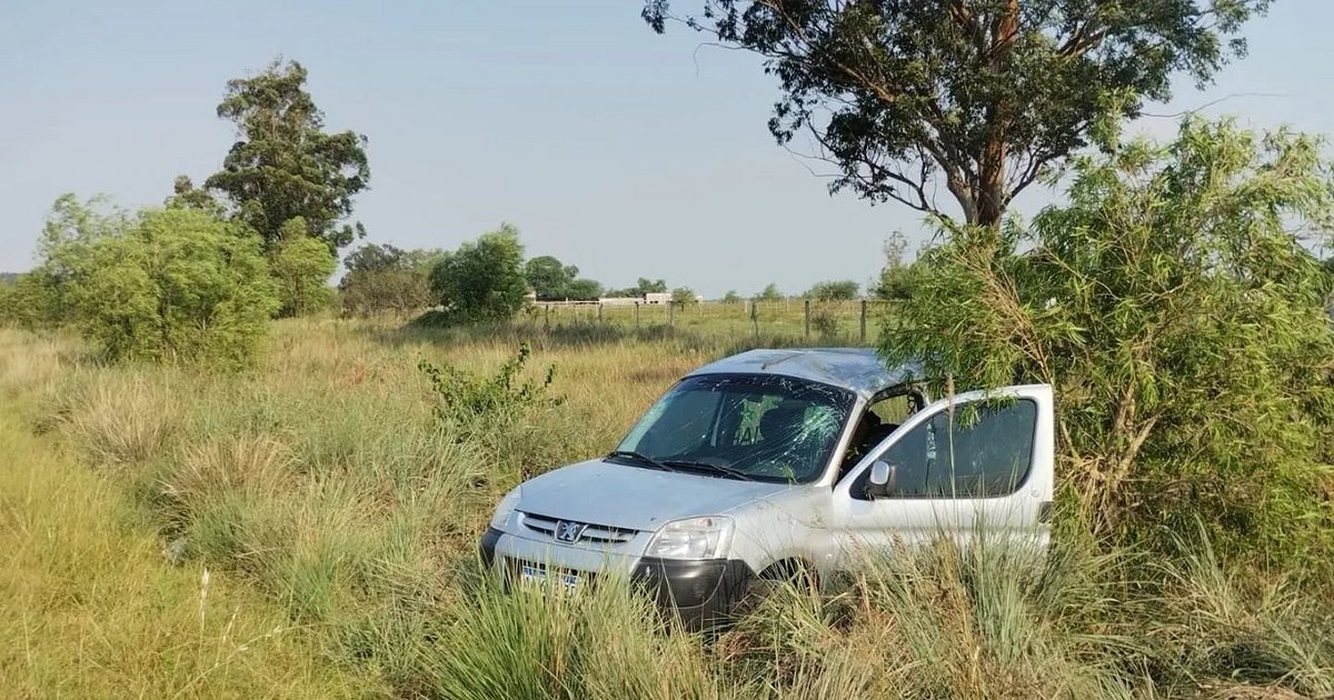 Dos heridos tras el despiste de un utilitario en una ruta | El Litoral