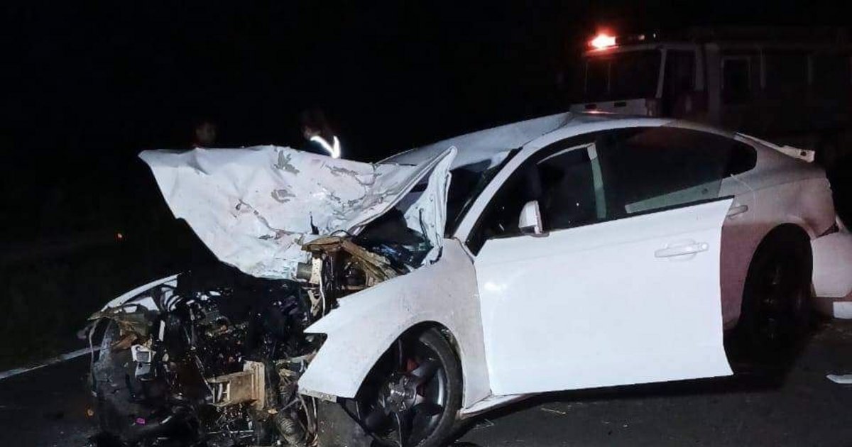 Corrientes: dos jóvenes murieron tras el choque de un auto y una moto ...
