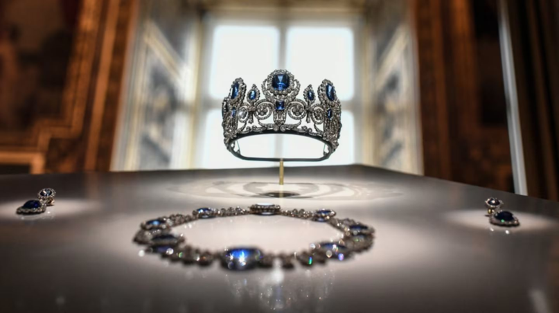 Las joyas de la reina Maria-Amelia y de la reina Hortensia, que fueron robadas en el Louvre.