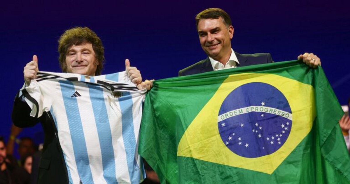 Elecciones en Brasil: Milei sigue el escrutinio desde Olivos y respalda a Flávio Bolsonaro