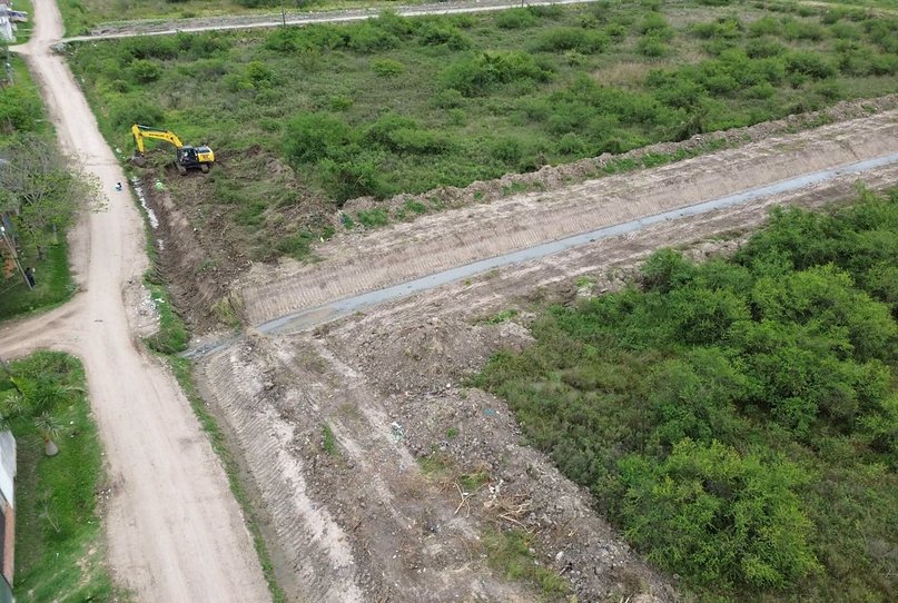 Trabajan en 7.000 metros de un canal clave para mejorar el drenaje en Corrientes
