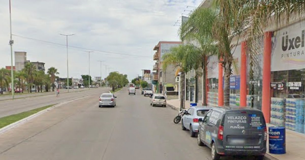Corrientes: murió un joven tras perder el control de su moto y chocar contra una palmera