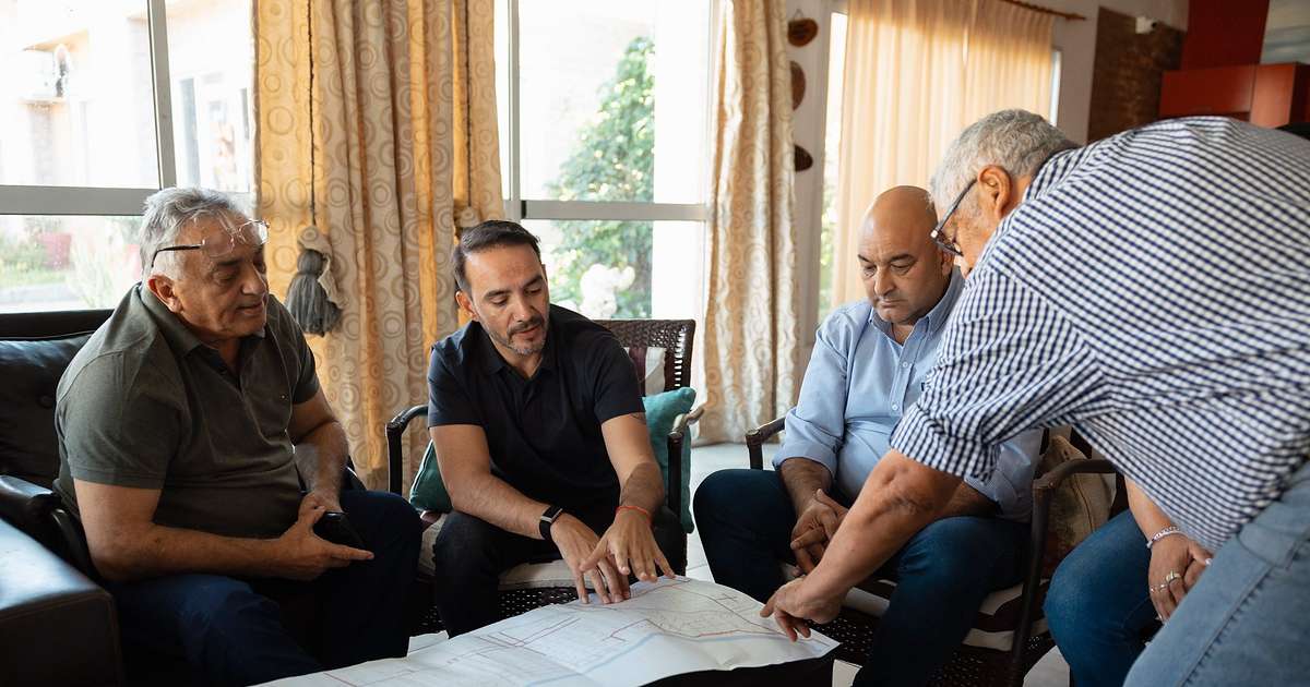 Valdés anunció obras urgentes para Paso de la Patria ante la crecida del Paraná