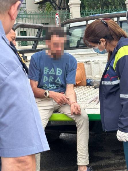 Chocó contra dos autos en Corrientes: conducía borracho y armado