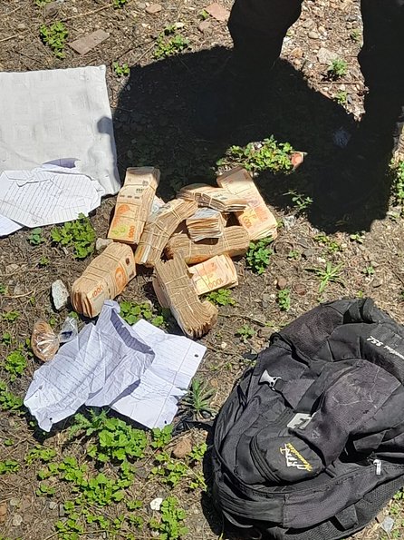 Amenazas: incautaron arma, droga y $4 millones en efectivo en Corrientes