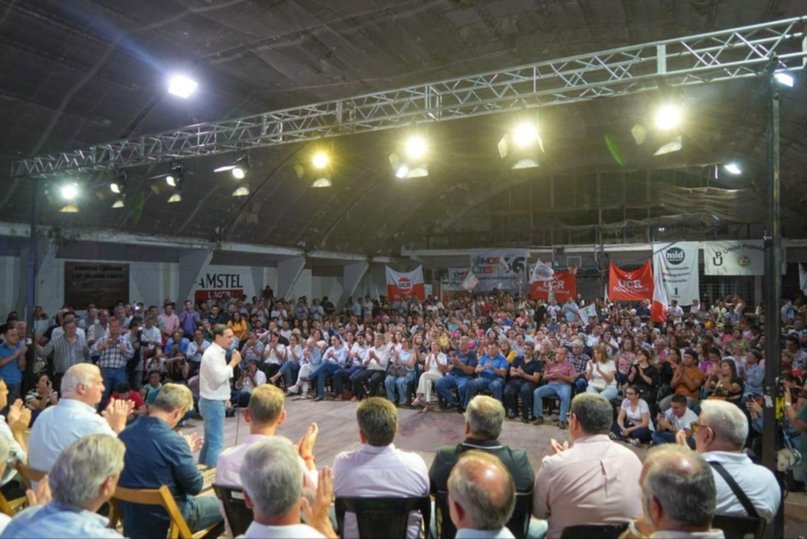 Valdés llamó a "construir el futuro con Vamos Corrientes"