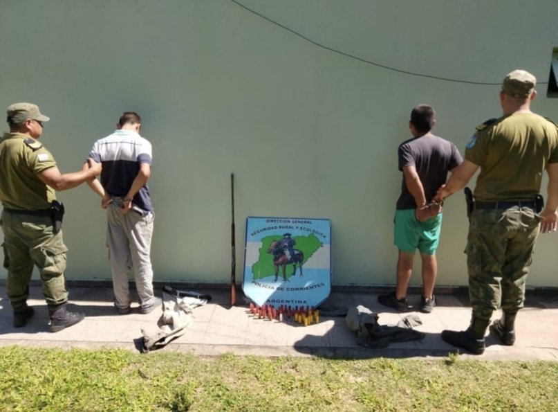 Intentaron matar una vaca a balazos y terminaron presos por abigeato- Intentaron matar una vaca a balazos y terminaron presos por abigeato