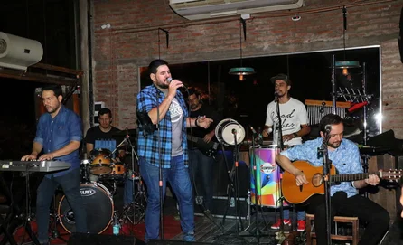 Mía Resto Bar