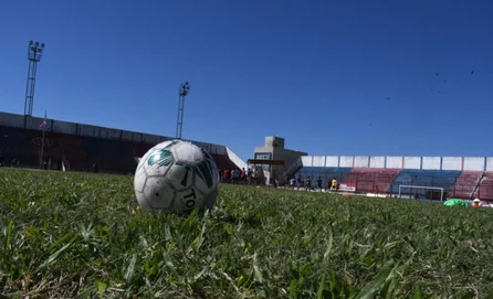 El “Gato” Sessa, “Chiche” Sosa y Cosme Zaccanti dictaron clínica de fútbol en Corrientes